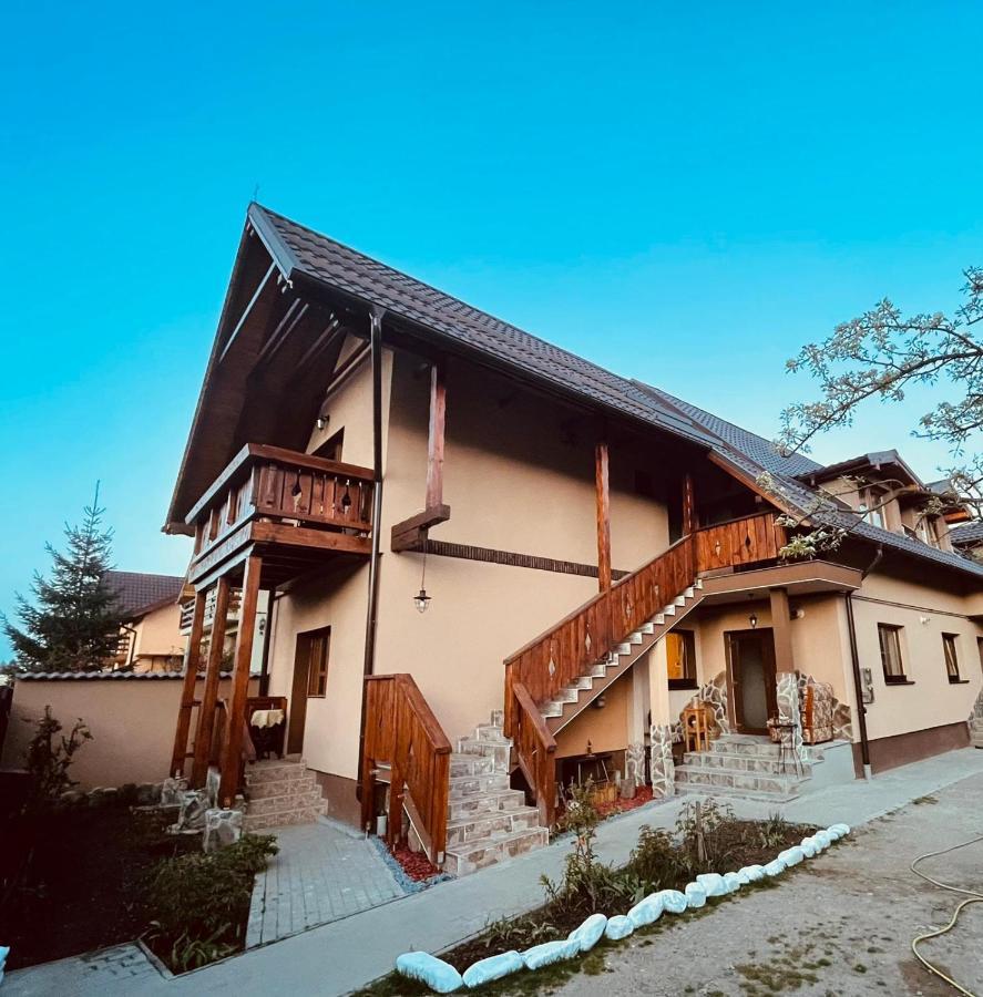Hotel Casa Felice à Braşov Extérieur photo