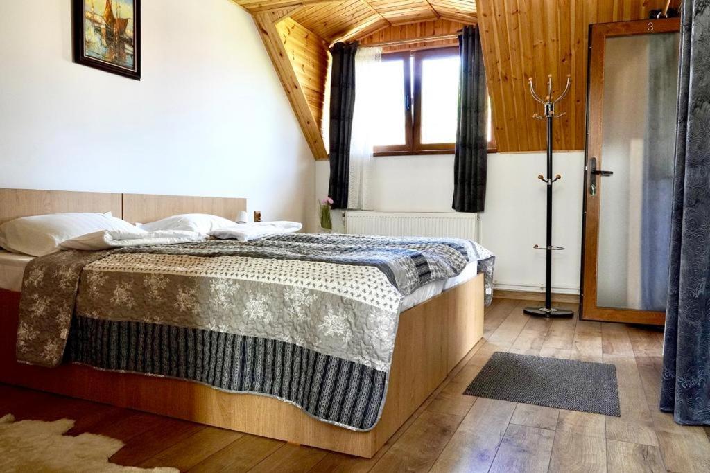 Hotel Casa Felice à Braşov Extérieur photo